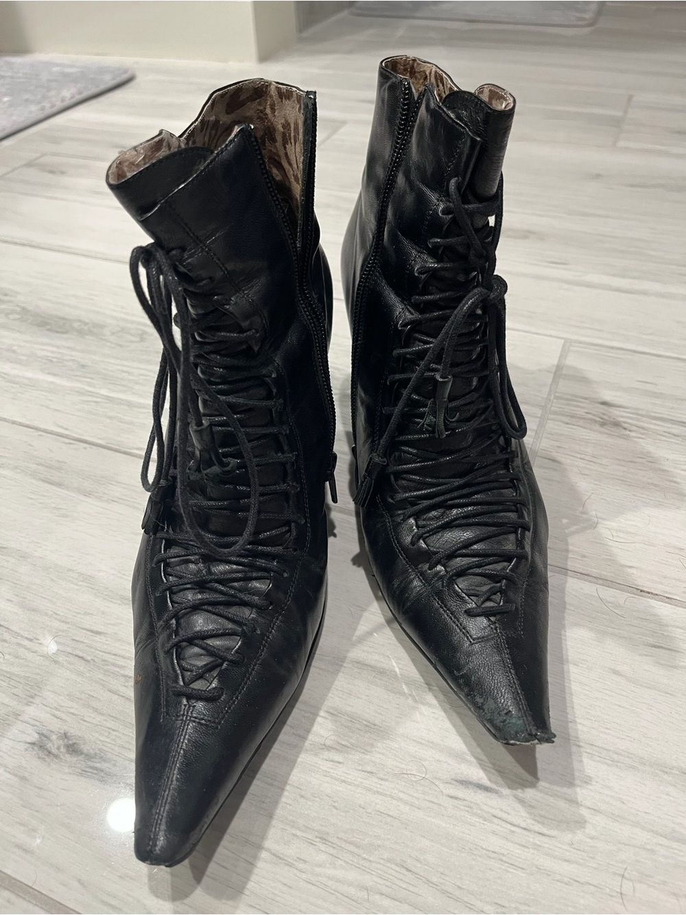 Belle Women's Black Pointed Lace-Up Ankle Boots, 38